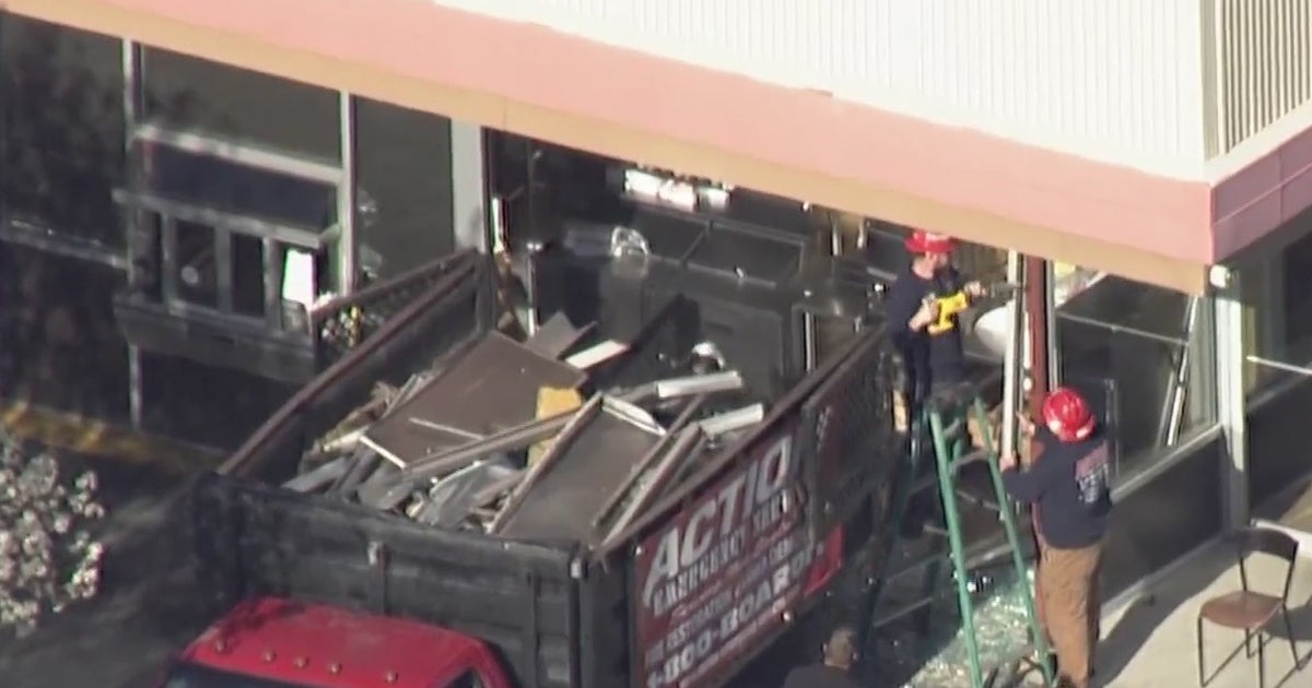 4 Hurt When Elderly Driver Crashes Into Revere Dunkin' Donuts - CBS Boston