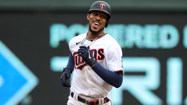 Byron Buxton's walk-off homer, 04/24/2022