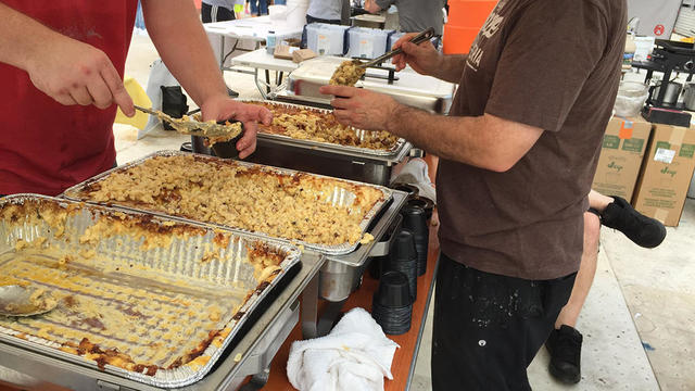 mac-n-cheese-festival.jpg 