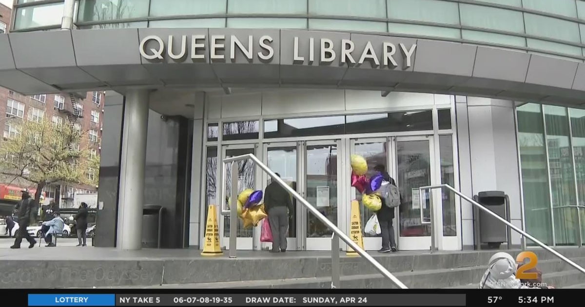 Flushing Library reopens for first time since COVID shutdown CBS New York