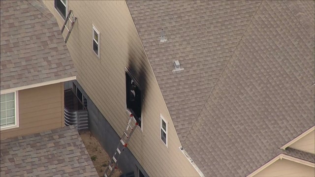 CASTLE ROCK HOUSE FIRE 10 PKG.transfer_frame_949 