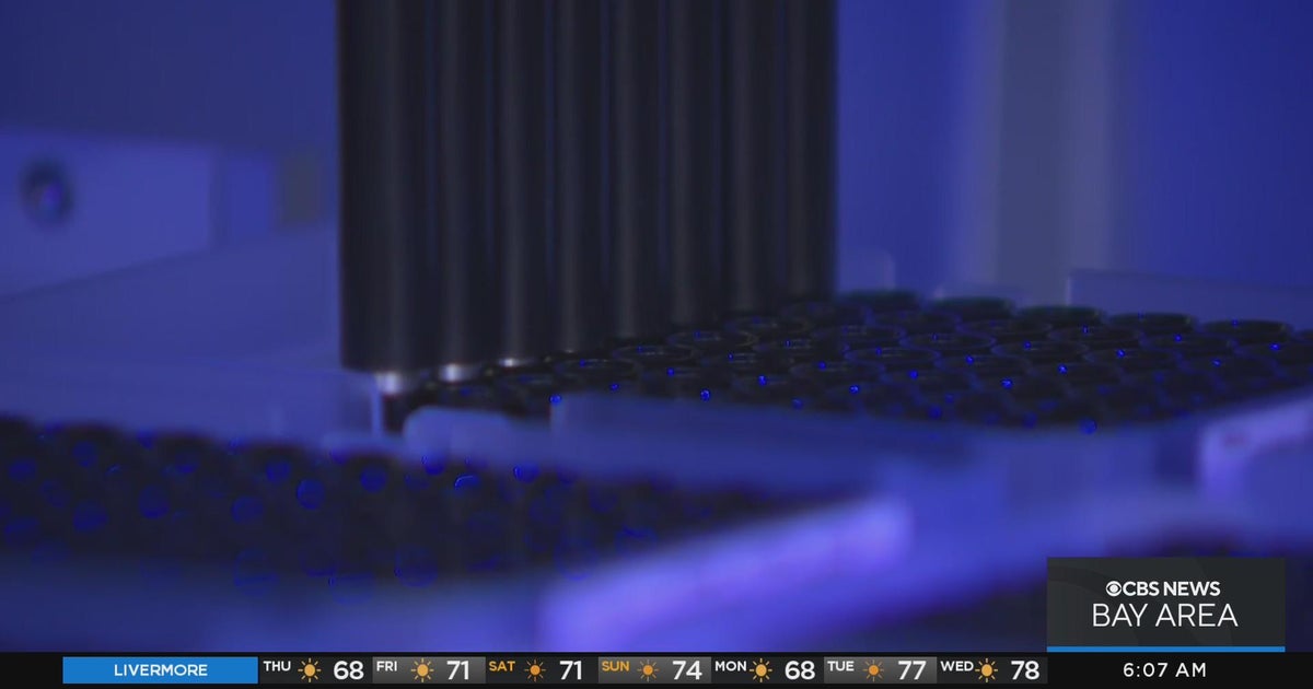 COVID Detectives A look inside Bay Area lab hunting for new variants