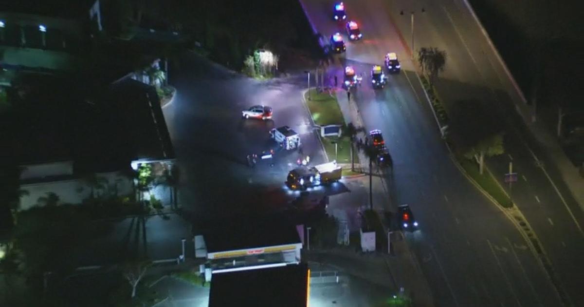 Suspect Shot Killed By Police In Simi Valley After Opening Fire On