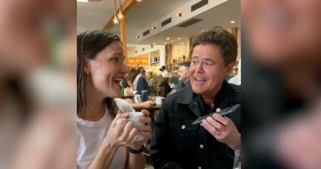 The Uplift: A celebrity's surprise and an athlete's donation