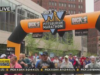 Woman Runs Pittsburgh Marathon Dressed As Pierogi To Break World Record -  CBS Pittsburgh