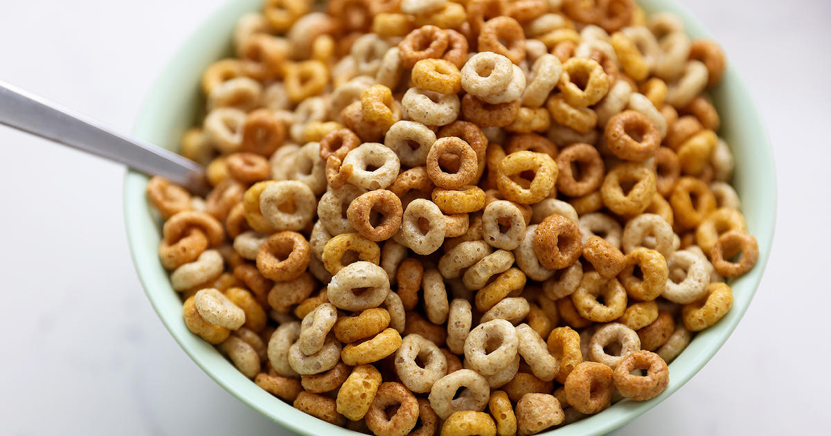 Traces of weed killer chemical found in Quaker Oats, Honey Nut Cheerios and  24 other US cereals, study claims