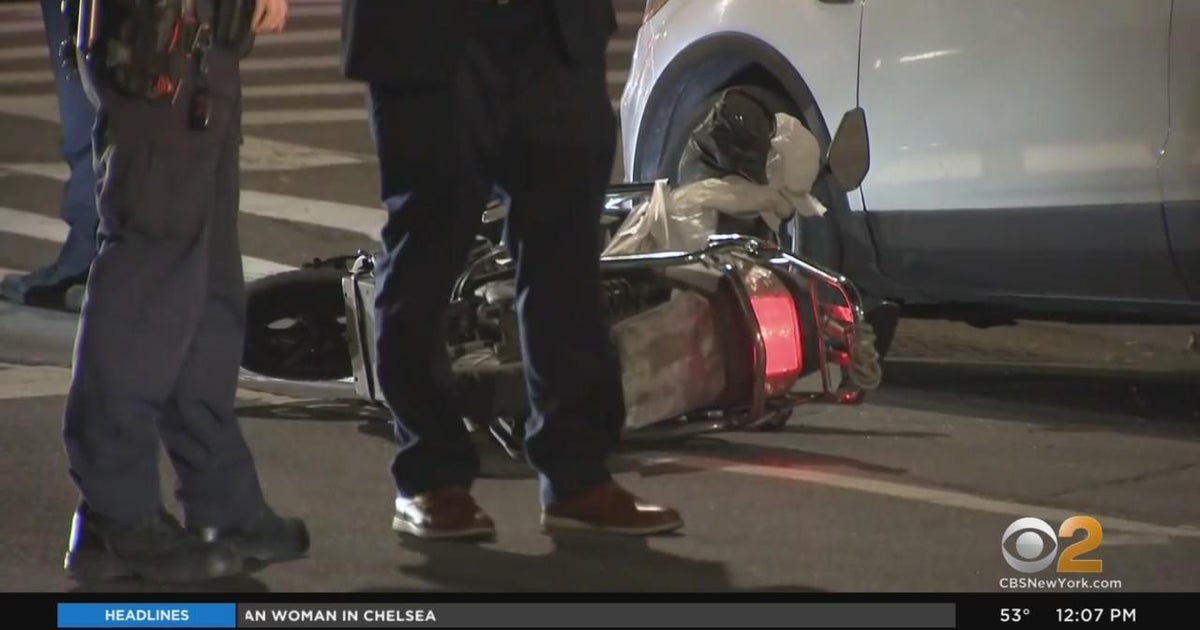 Police investigate pair of deadly shootings in NYC - CBS New York