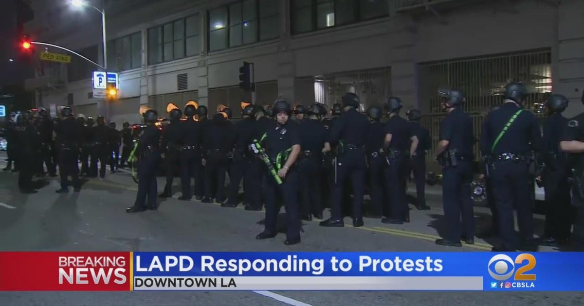 Crowds involved in protests in downtown LA disperse - CBS Los Angeles