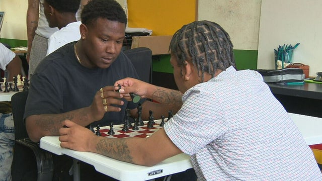 chess-2.jpg 