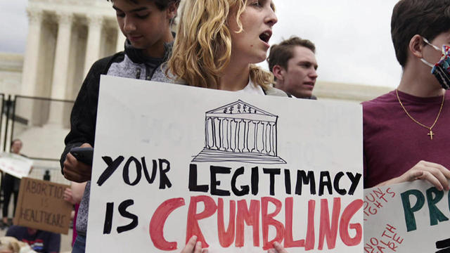 supreme-court-protester-1280.jpg 