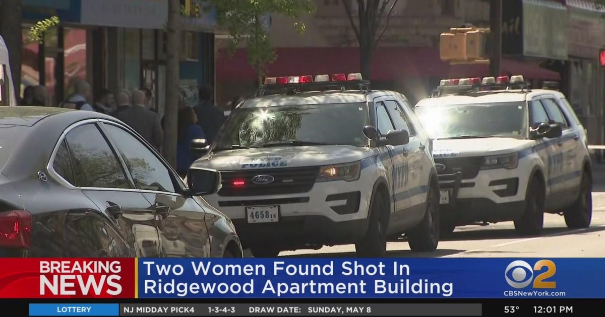 2 women shot inside Queens apartment - CBS New York