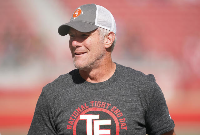 Cleveland: Mississippi Native Brett Favre Known for No. 4 - HottyToddy