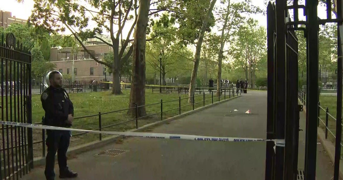 Man injured in shooting near Yankee Stadium - CBS New York
