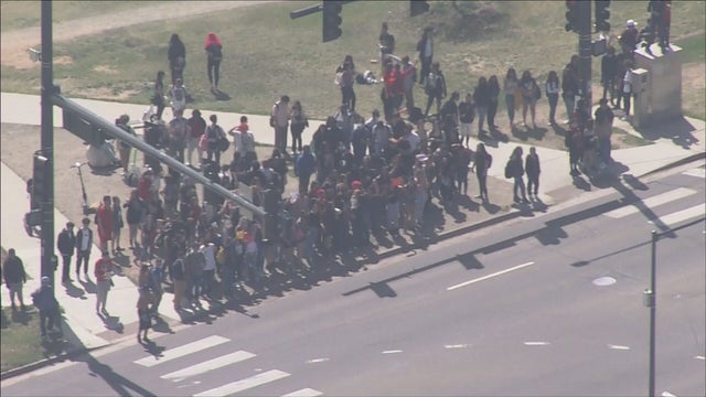 STUDENTS PROTEST ROE V WADE 5PKG.transfer_frame_1044 