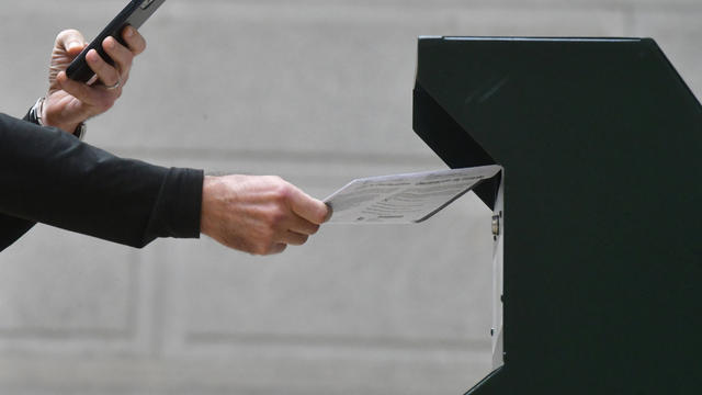 cbsn-fusion-pennsylvania-voters-head-to-polls-in-primary-races-thumbnail-1014918-640x360.jpg 