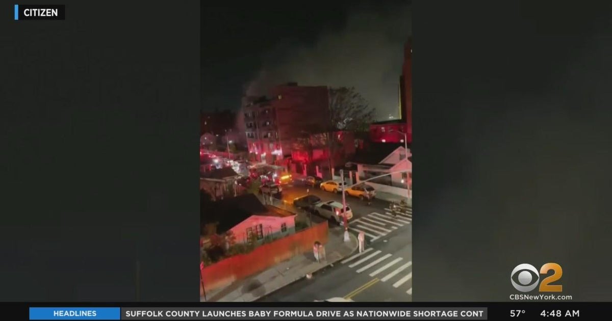 Man killed in Brooklyn fire - CBS New York