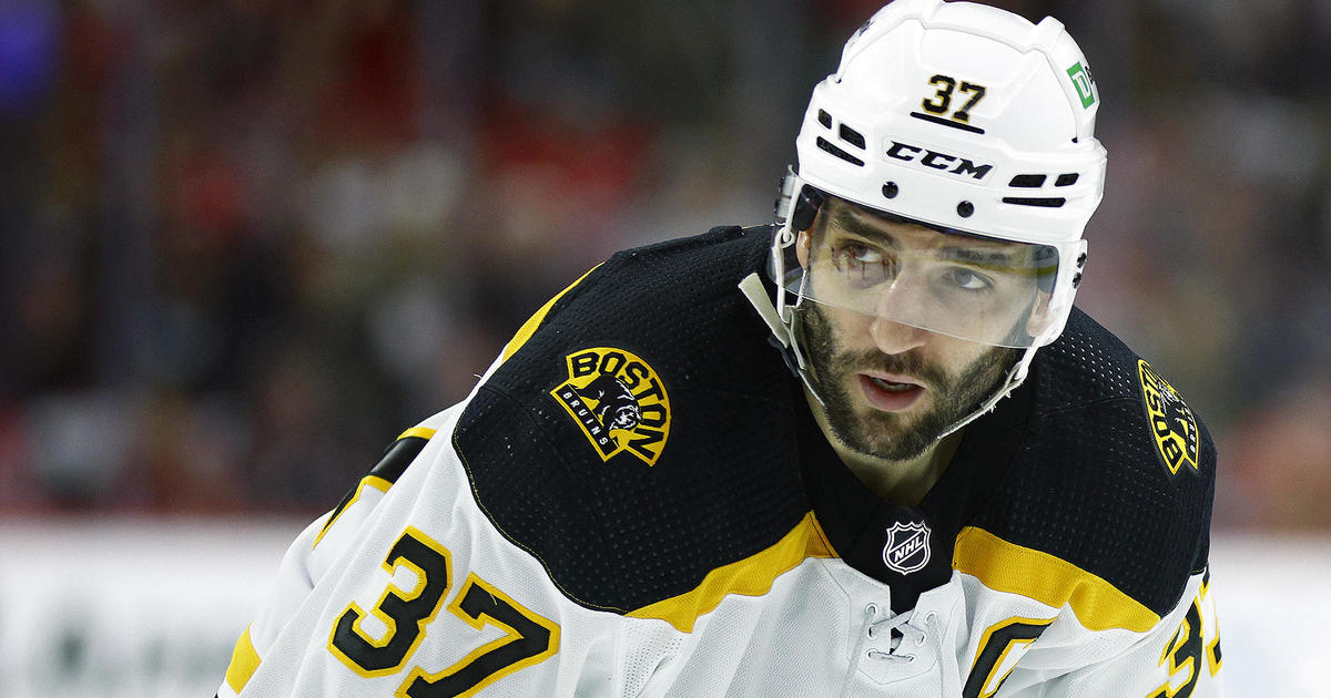 Bruins' Patrice Bergeron wins Selke Trophy for a record fifth time