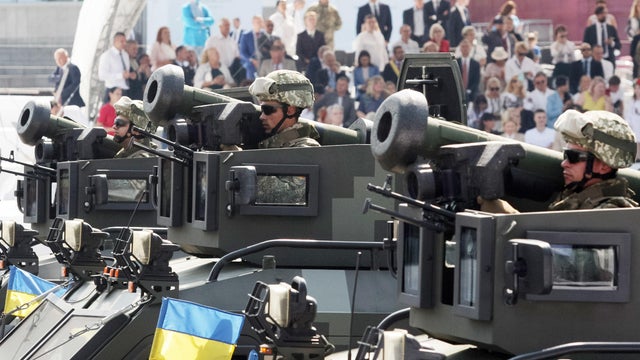 Ukrainian servicemen are seen holding Javelin anti-tank 