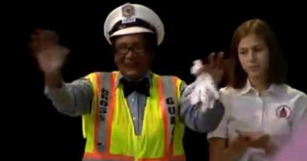 It's 'Crossing Guard Appreciation Day' CBS Chicago