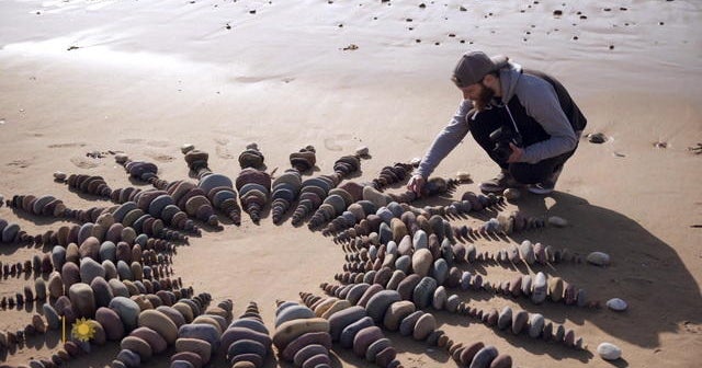 Land Artist Jon Foreman Whose Canvas Is A Beach Cbs News Land Artist Jon Foreman Whose Canvas Is A Beach Cbs News