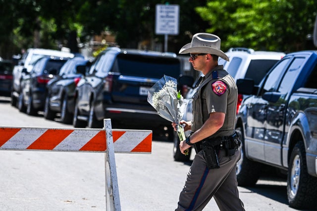 US-SCHOOL-CRIME-TEXAS-SHOOTING-WEAPONS 