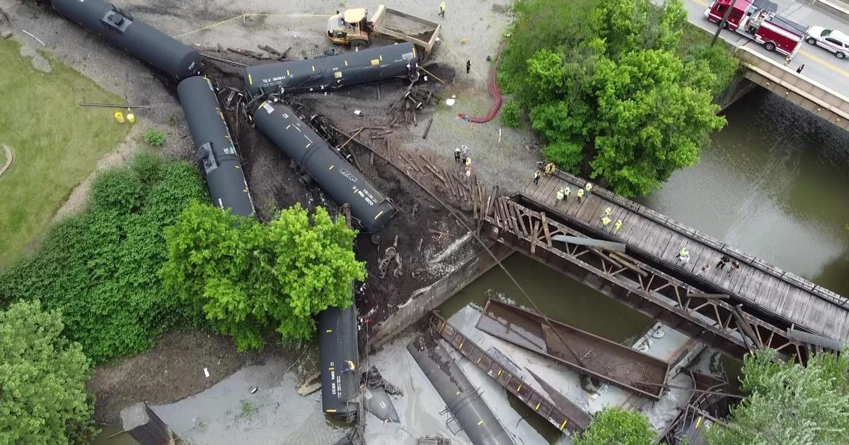 Portion of Allegheny River remains closed after train derailment - CBS ...