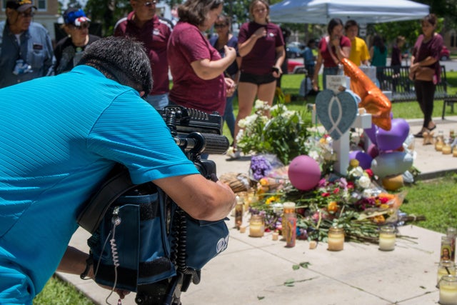 Uvalde school shooting 