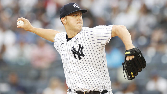 Yankees' Taillon loses perfecto in 8th on double off glove