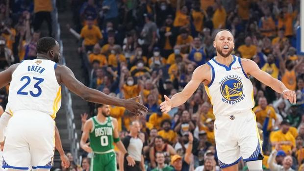 Stephen Curry and Draymond Green NBA Finals Game 1 