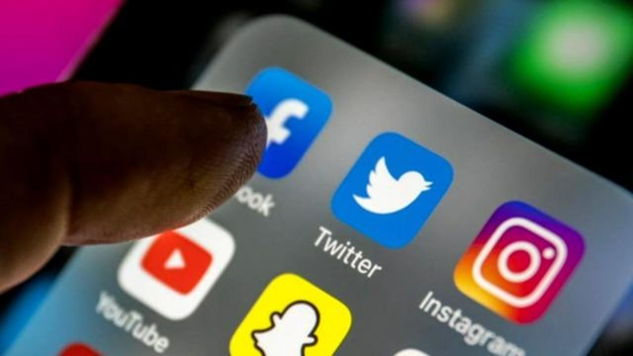 Pew: Many teens use social media almost constantly