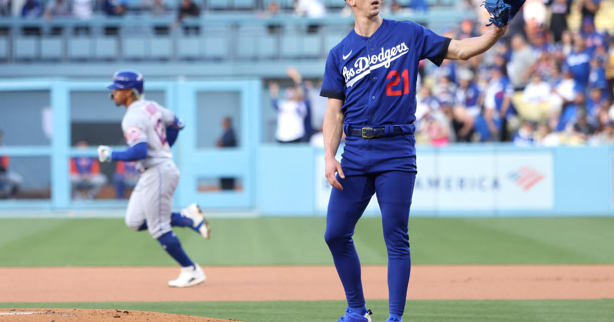 Trea Turner extends hitting streak to 26 games as Dodgers beat