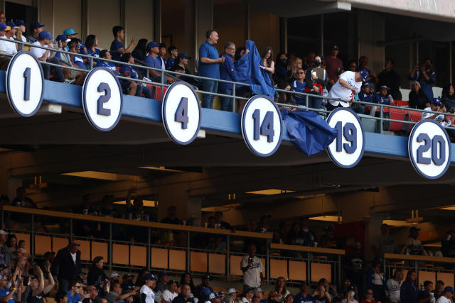 Dodgers retire Gil Hodges' number in pregame ceremony Saturday - CBS Los  Angeles
