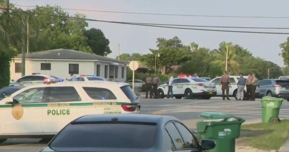 Fatal police-involved shooting under investigation - CBS Miami