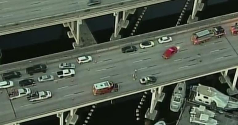 Fatal accident shuts down westbound lanes of I-595 at 441