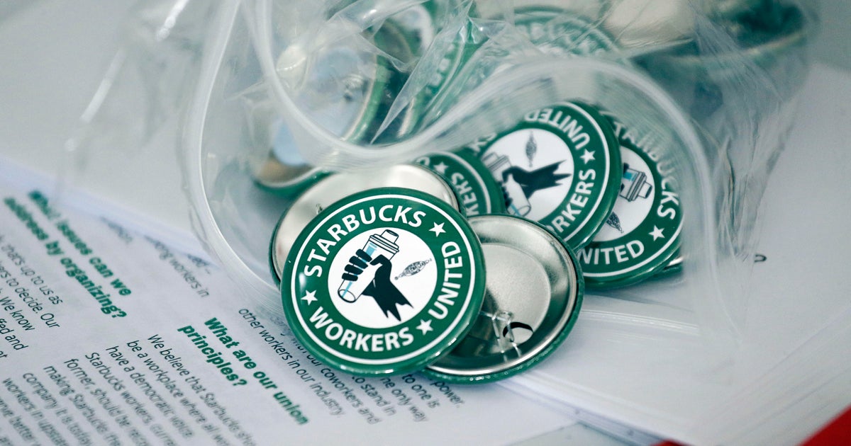 Starbucks Used Array Of Illegal Tactics Against Unionizing Workers Labor Regulators Say Cbs News