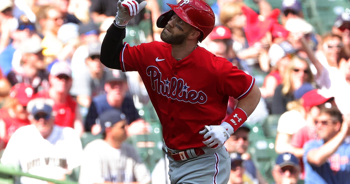 Nationals bats stay hot, beat Brewers 8-6