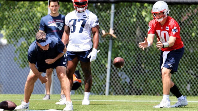 Bill Belichick, Mac Jones 