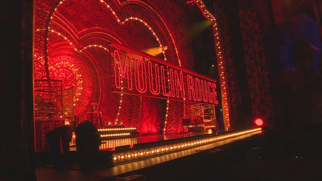 MOULIN-ROUGE-OPENING-83PKG.transfer_frame_581.jpeg 