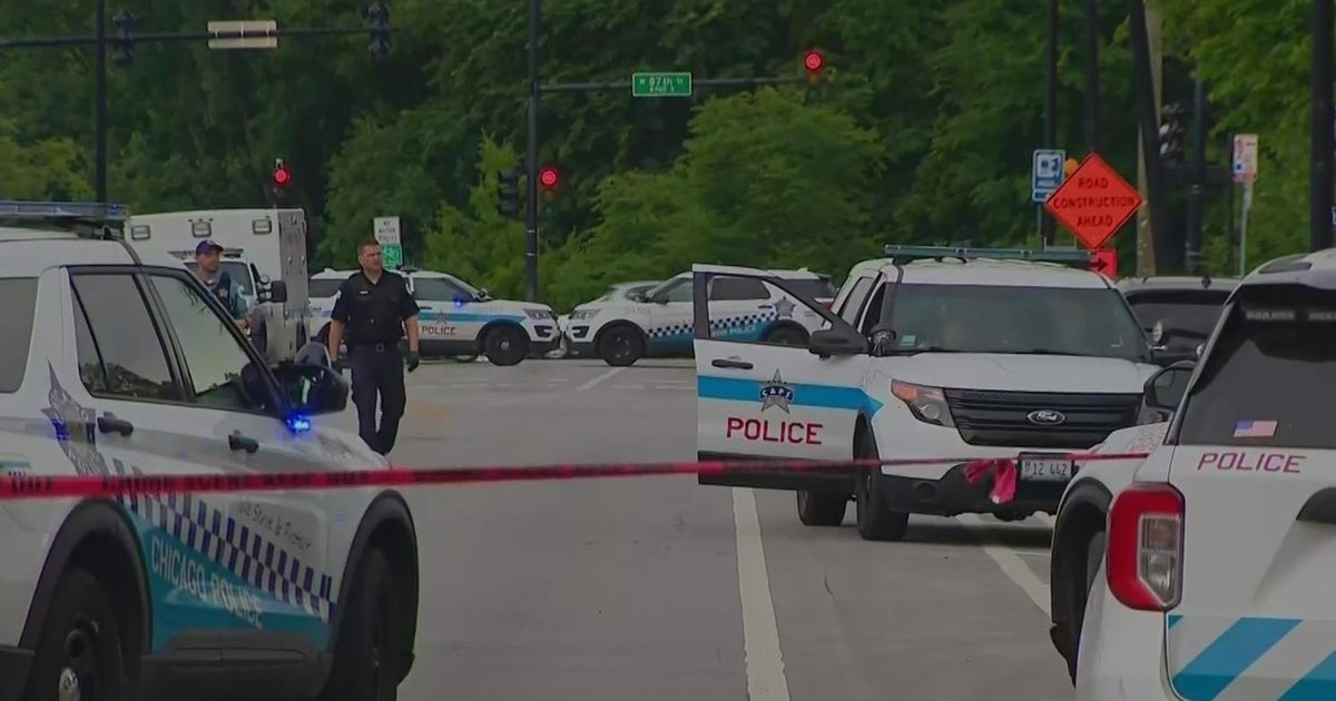 Four shot, one killed in Auburn Gresham shooting - CBS Chicago