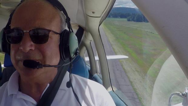 Richard Schlesinger flying plane 