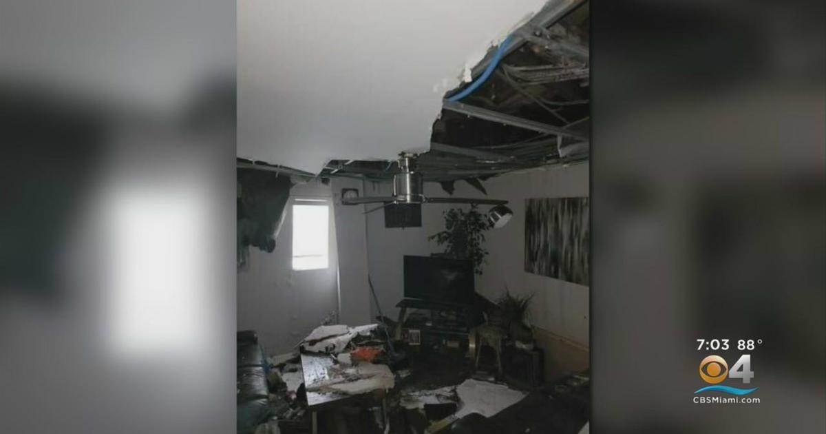Partial roof collapse forces Miami Beach residents out of their building