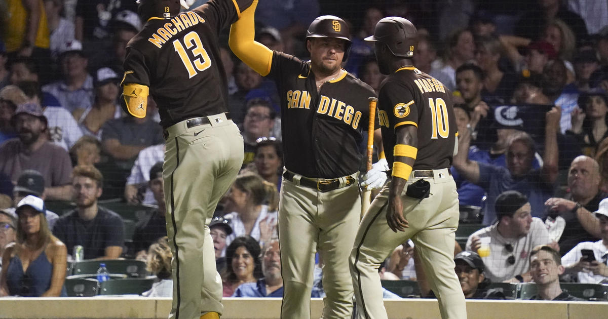 Padres beat Cubs 5-4 - CBS Chicago