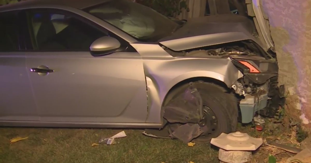 2 Cars Involved In Crash, 1 Crashes Into ArdenArcade Home In