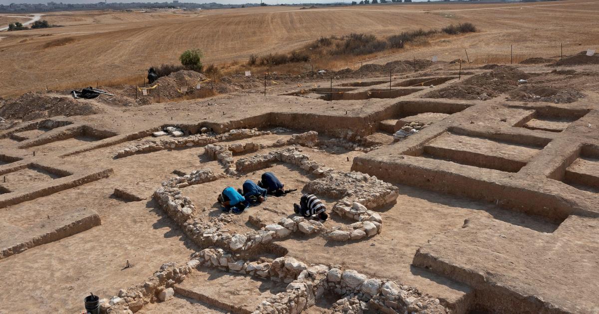 Rare ancient mosque discovered in Negev desert by Israeli archeologists