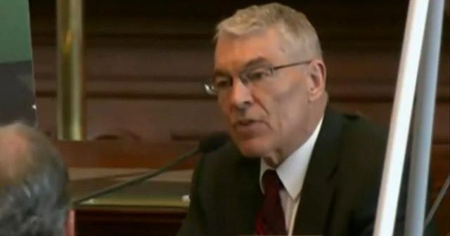 Texas official says Uvalde shooting could have been stopped in minutes(02)