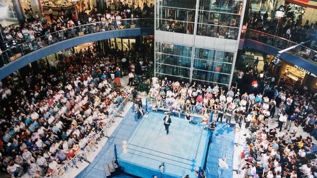 Flashback: "WCW Monday Nitro" at Mall of America 
