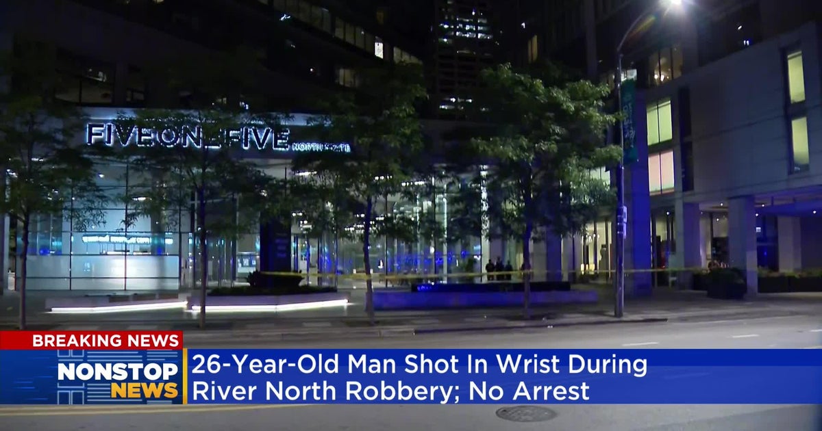 Man shot during robbery in River North - CBS Chicago