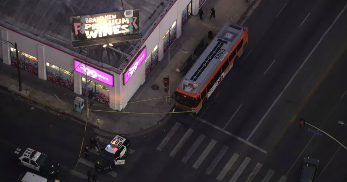 Shots fired on Metro bus in Mid City area, police investigating - CBS ...