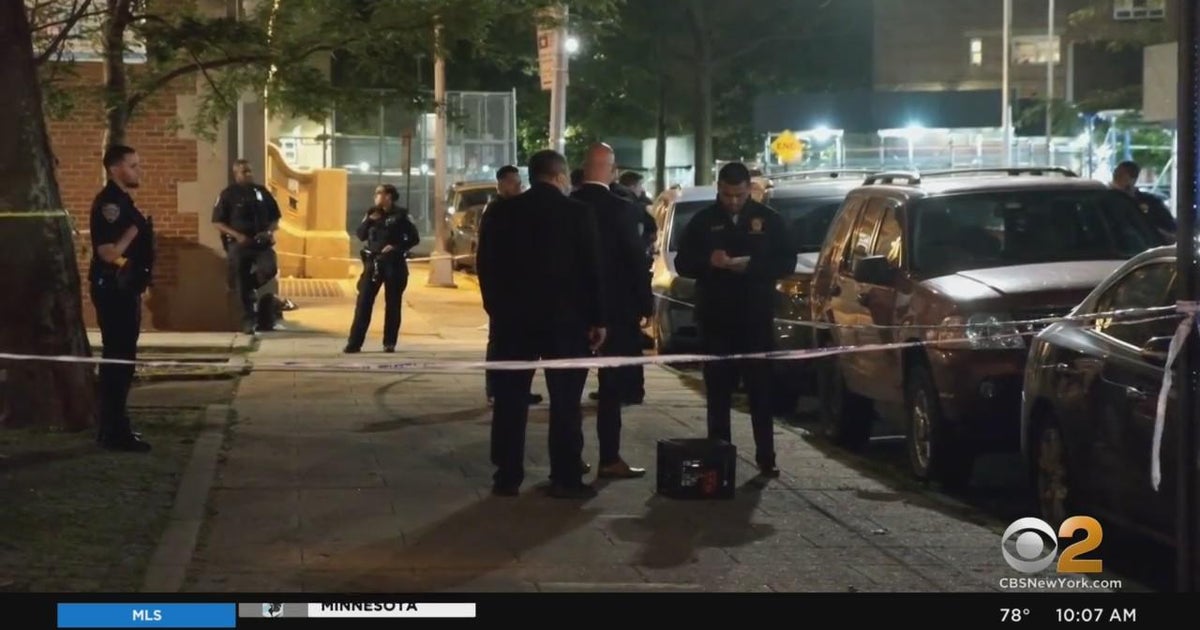 Suspect wanted after teen shot and killed in Brooklyn - CBS New York