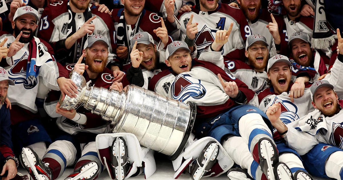 Avs players celebrate with fans during Stanley Cup Championship parade,  rally - CBS Colorado
